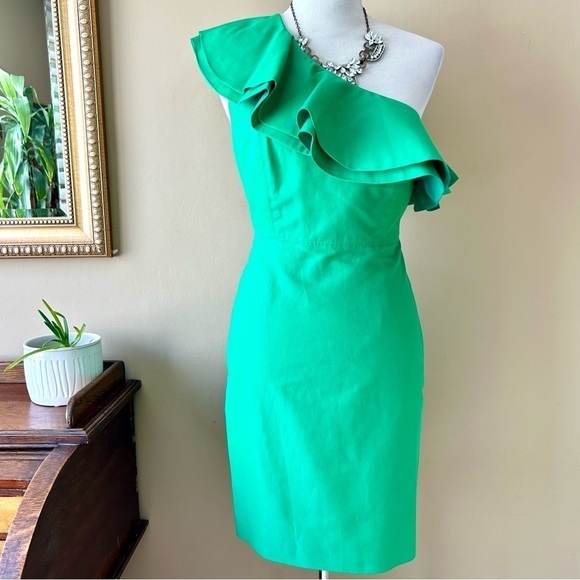 J Crew Faille One-Shoulder Ruffle Dress Size 8P Cocktail Sheath Kelly Green - Picture 2 of 14